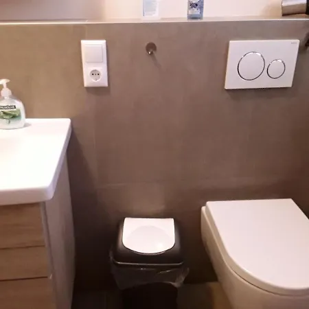 Gaestezimmer منزل للإقامة